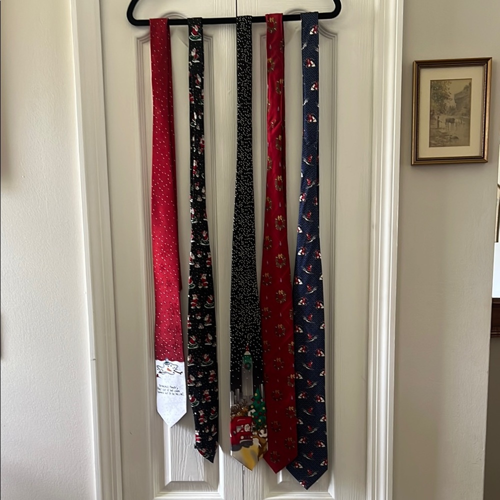 Vintage Elegant Christmas Red and Black Men's Ties Set of 5